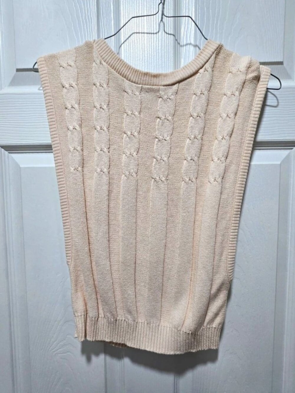 Vintage SK Sport Sweater Vest Womens M Beige Cable Knit Cotton Crew Neck USA